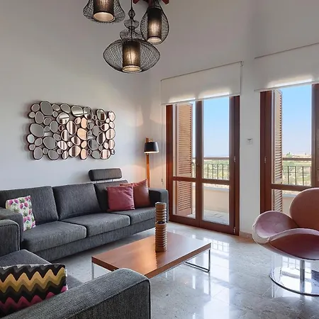 In Sleeps 4 Includes Swimming Pool And Air Con Kouklia